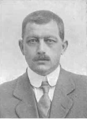 Skibsfører. Søn av Ole Sari Olsen og Anne Christine Olsdatter. De reiste til Amerika i 1893 eller 94 og bosatte sig i Portland, Oregon. 1 barn 1. Hans Jørgen Boye, f. 16. mai 1875. 2.