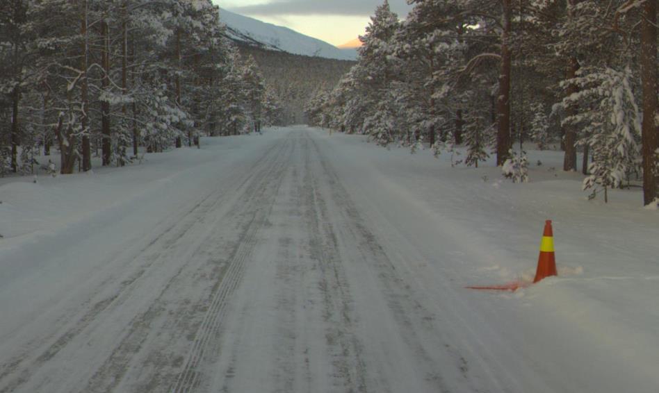 2.4.2 Test 1 Dag 2 (20.01.2016) Teststrekning for testene på dag 2 var en kommunal veg med lite trafikk nordvestover fra innkjørsel til flyplassen på Bjorli.