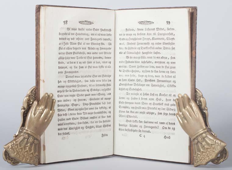 Sjelden. PROVENIENS: Boken har tilhørt boksamleren Jonas Skougaard og bærer hans notater på forsatsblad. 13 000,- Bibliotheca Norvegica II, 1429.
