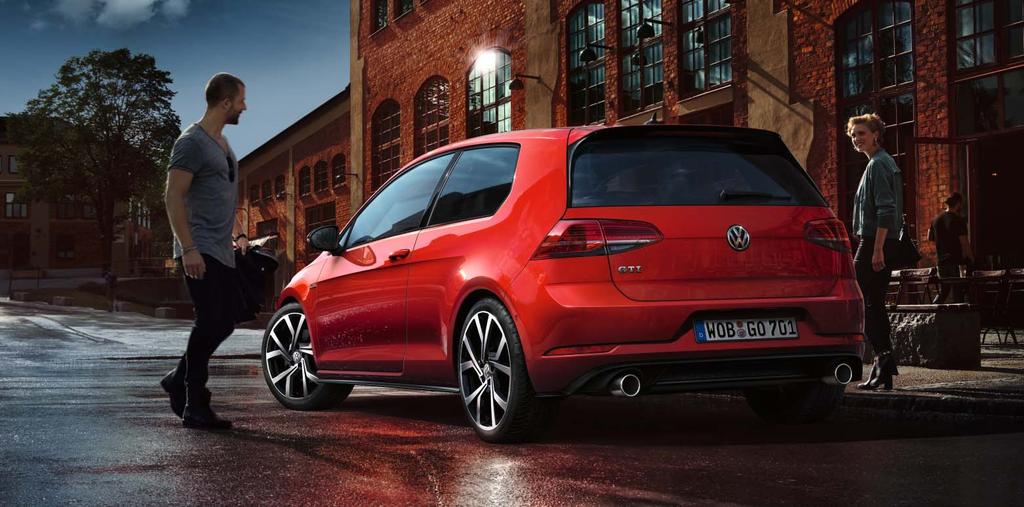 Utvendig utstyr 01 Bakpartiet på den nye Volkswagen Golf GTI er blitt enda mer dynamisk.