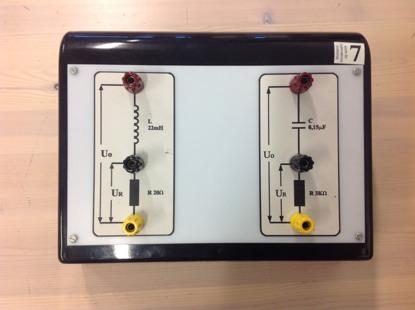 20 Oppg. 4 Motstand, kondensator og spole.