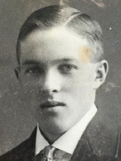 Parforhold: Nethelius Alvestad 17-1 Nethelius Alvestad ble født i 1894.