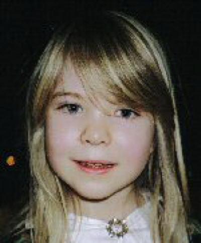 1995. Hun er datter av Andreas Halsebakke og Kjersti