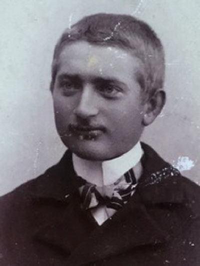Han ble døpt i Husøy sokn i Solund kommune, Sogn og Fjordane fylke den 28 okt 1882. Han ble gravlagt den 4 des 1952 i Ålesund kommune, Møre og Romsdal fylke.