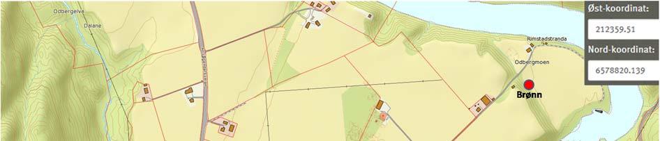 Figur 9. Plassing overvåkingsbrønn og prøvetakingslokalitet kilde på Rimstadmoen. 2.2.2 Bilder av lokalitet og etablert grunnvannsbrønn Brønnboringen på Rimstadmoen ble startet 6. juli 2016.