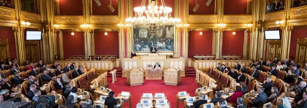 Stortingets vedtak Norge går fra 18 til 10 fylkeskommuner (i tillegg til Oslo) og fra 428 til 354 kommuner