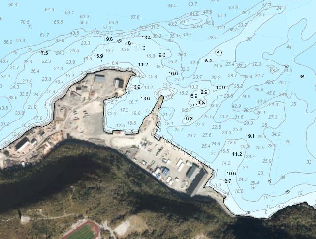 6 Tiltaksbeskrivelse 6.1 Dimensjoneringsgrunnlag Dimensjoneringsgrunnlag for utdyping er de store fiskefartøyene, gods- og containerskip som anløper Flatholmen. 6.2 Utdypingsområde Det er planlagt utdyping av 3 grunner på hhv 8,6 9,0 og 9,6m som markert i kart til -11.