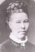 Emigrerte til Amerika: v.1. ANNE MARTHEA ANDREASDATTER, født 8. desember 1847 på Fængsrud nordre. Anne Marthea døde Anne Marthea Andreasdatter Fængsrud ble den 20.