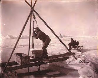A k t u e l l e t e m a Figur 6.10 Feltarbeid i Arktis. Fridtjof Nansen regnes som en av grunnleggerne av moderne fysisk oseanografi.