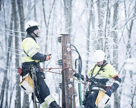 Det var misforståelser med utstyrsleveringen - og kl 08, da alt etter avtalen skulle være klart, hadde vi dessverre stor mangel på koblingsenheter.