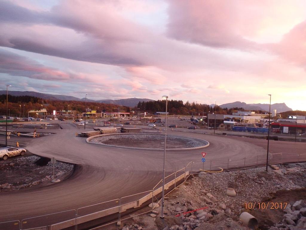 Igangsatte bypakker Bypakke Bodø Ny 5,4 km firefeltsveg med tunnel. Åpnes 2019.