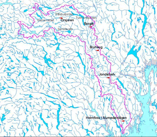 Vedvarende snøsmelting førte til at vannstanden i de større innsjøene i lavlandet steg videre utover i mai. Vannstanden i Heddalsvatn og Norsjø kulminerte på nivåer noe under 5-årsflom den 12. mai. I Tinnsjøen kulminerte vannstanden først den 28.