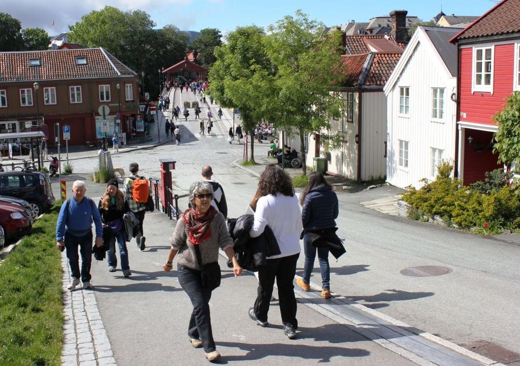 I de sentrale sentrumsområdene i Trondheim er det i dag ca 33 600 bosatte.