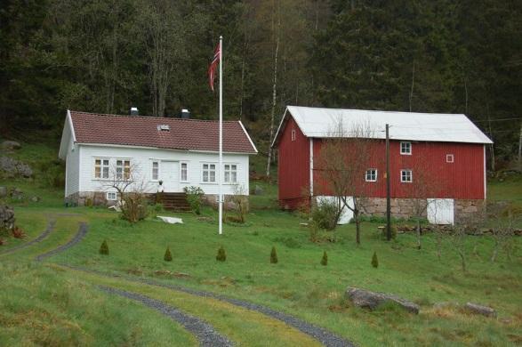 Verdivurdering: Miljøet er autentisk og representativt for epoken. Miljøet er viktig i en regional sammenheng og inneholder bygninger av kulturhistorisk betydning.