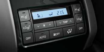 MIDTKONSOLL Midtkonsollen er utstyrt med en stor skjerm for Toyota Touch med Go multimediasystem.
