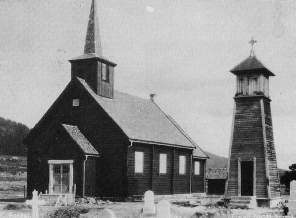 Dalen kapell har status som kyrkje sidan 1997. Vigslinga: Kapellet vart vigsla 2. juni 1935 av biskop Hille.
