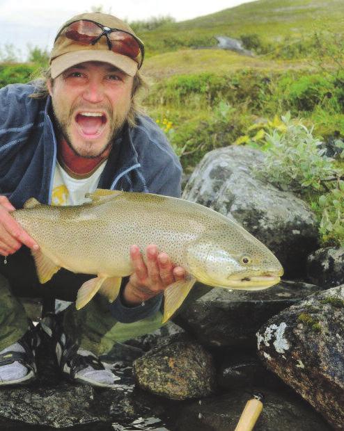 Robert Bjørklund Ørret 4, kg tatt på tørrflue FISKE- LYKKE!