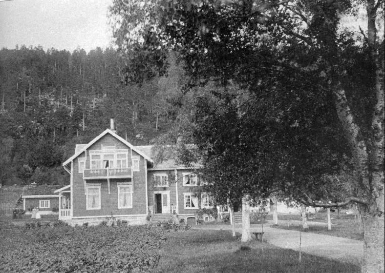 Truleg det eldste kjende biletet av Glomstuen, ca. 1900. - Utlånt av Dag Hauffen. reist.