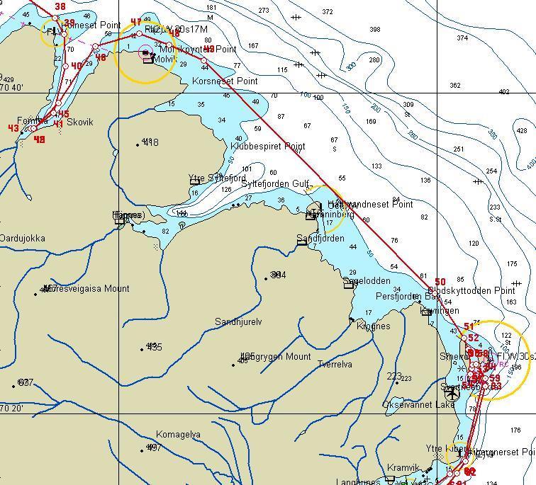 vil merke. Ca 1 time etter Vardø passeres det nedlagte stedet Hamningberg (sees med kikkert).