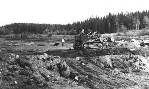 klubbhus eller lignende. I løpet av den påfølgende vinteren ble hele hytta flyttet fra Andebu til Stokke og Vestfold GK.