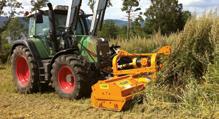 Modellen er tilpasset middels store og store traktorer og er bygget for lange arbeidsøkter. Den klarer grass, maisstilker, busker osv. opp til Ø5 cm.