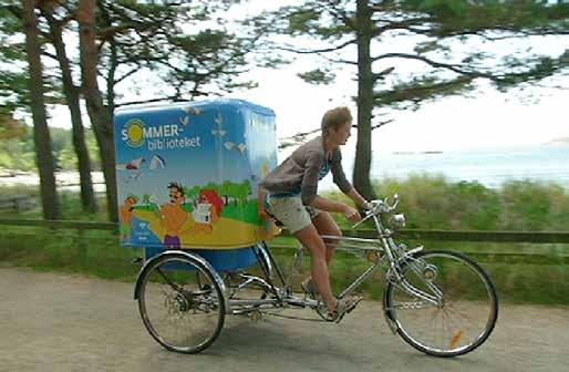 Sommerbibliotek på hjul I sommer kunne NRK Sørlandet melde om at Mandal bibliotek går nye veier for å gi turistene et boktilbud i ferien.