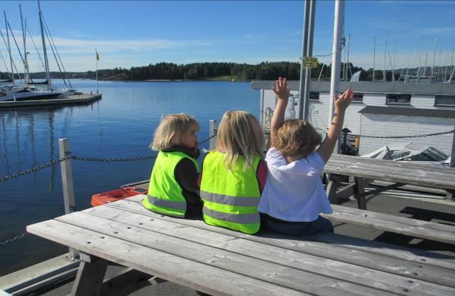 Lønneberget: Pedagogisk leder: Førskolelærer: Utegruppen: Leder: Jorunn Ødegård Anne Westly Mina Khorami Olga F.