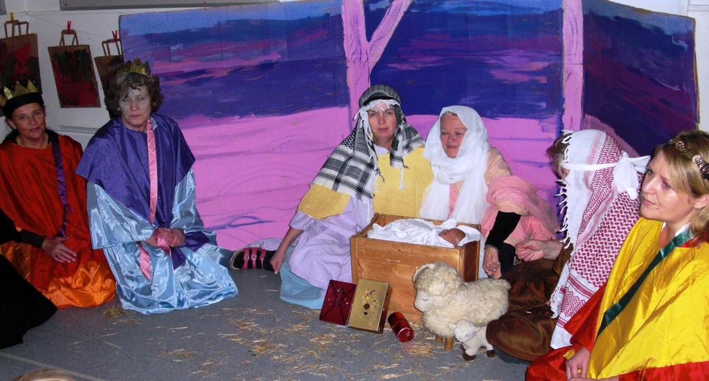 mektig er Guds himmel skjønn er sjelenes pilgrimsgang Gjennom de fagre riker på jorden går vi til paradis med sang.