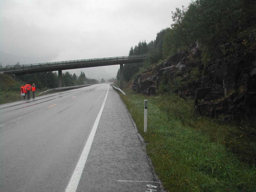 110 14.5.3 Anbefalt plassering av ny klimastasjon ut fra klimakartlegging Ut fra foreliggende dokumentasjon virker det naturlig å foreslå at den nye klimastasjonen bør plasseres ved Fåberg.