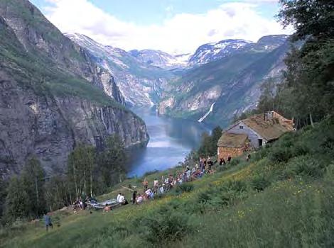 Regionen kjennetegnes ved en betydelig nedskåret hovedform, og som strekker seg dypt inn i landet.