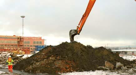 januar 2006: Is i byggegropa på årets første arbeidsdag på Bjørvikautstikkeren I 2006 fortsatte gravearbeidene på Bjørvikautstikkeren i lukket byggegrop som i 2005. Første arbeidsdag var 2.