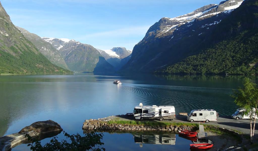 Bruker de penger? FORBRUK CAMPINGTURISTER 1025 KR 33 040 KR GJENNOMSNITTLIG DØGNFORBRUK PR. PERSON GJENNOMSNITTLIG TOTALFORBRUK PR.