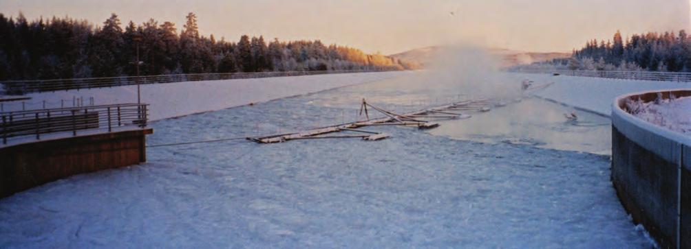 7.1.4 Reguleringen av Osensjøen og Strandfossen kraftverk Osa kraftverk utnytter fallet fra Osensjøen til Rena elv. Det har en slukeevne på 52 m 3 /s.