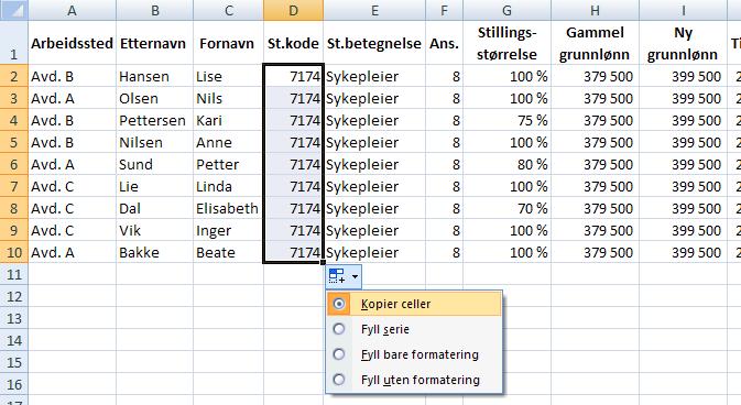 NB! Vær oppmerksom når dere kopierer tall uten formler. Da kan Excel både kopiere og lage en serie (ekse