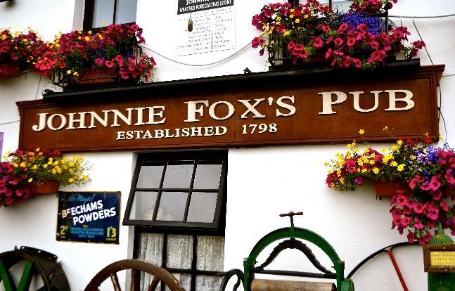Ettermiddagen i Dublin er fri frem til bussen tar oss til Johnnie Fox`s Pub, som ligger i Glencullen i Dublin-fjellene.