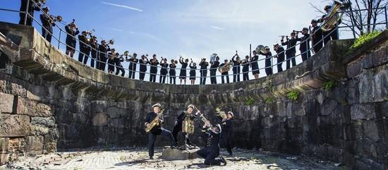 I dur og brott med Lars Klevstrand og Marinemusikken - Moss kirke Ny Redningsskøyte Marinemusikken inviterer, i samarbeid med Odd Fellow logene i Moss, 18 Varna, 51 Folden og 138 Christian Frederik,