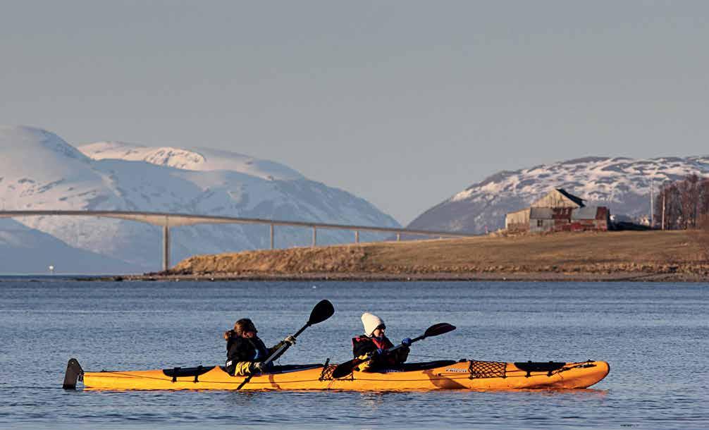 Excursion 5G TROMSØ Villmarkssenter DAY 5 orthbound TROMSØ Kjøllefjord Berlevåg TROMSØ L O O T E V E S T E R Å L E T R O L L J O R D E innsnes OK 1250 Period: 01.05-31.08 Duration: 3 hours 30 min.