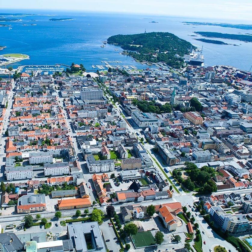 Kristiansands barokke byplan - Siktlinjer mot sjøen og landet - Ikkje berre bygning, men byen eit