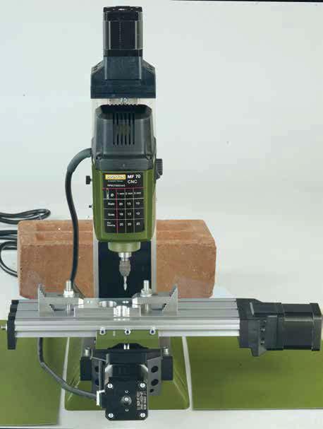 Skritt motorer og referansepunkt bryter med 2,2 m tilkoblingskabel og en standard plugg (SUB-D 9-polet) hver for X, Y og Z-aksen. Uten CNC-styreenhet og uten at CNC software.