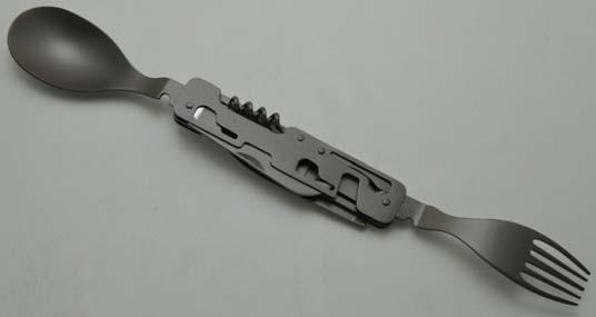 Design 1 (54) Produkt: Diving knife (51) Klasse: 08-03 (72) Designer: Stéphane Lebeau, 199