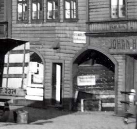 Gjones ledelse i 1940-årene. Det er sannsynlig at sprossene på vinduene i 3.