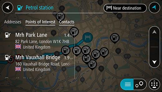 Kartet åpnes og viser hvor det finnes bensinstasjoner. Hvis en rute er planlagt, viser kartet bensinstasjoner langs ruten.
