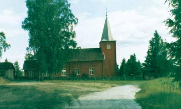 Etterkrigstid og gjenoppbygging Rømskog bygdebok bind 3 311 I de senere år har kirken fått følgende utstyr, gjenstander og rastaureringer: 2001: Lydanlegg og ny kirkeklokke fra Nauen støperi 2004: