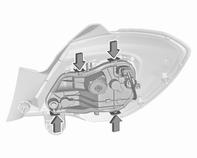 Pleie av bilen 195 Ryggelys/tåkebaklys Ryggelyset er plassert i høyre lysenhet i bakluken, og