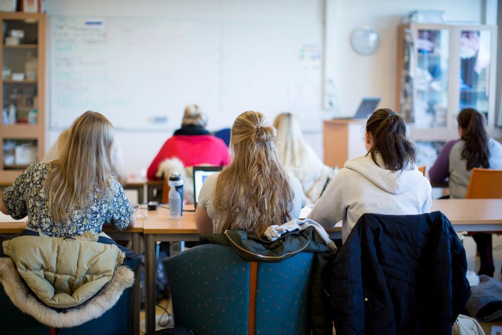 Fagene skal få mer relevant innhold tydeligere prioriteringer som gir mulighet for dybdelæring bedre progresjon og sammenheng i og mellom fagene Redusert omfang, men fortsatt høyt ambisjonsnivå Vi