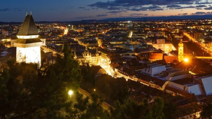 Graz. Judenburg (96.4 km) Kjør en tur til Judenburg, regionhovedstaden i Steiermark. Denne historiske byen ble grunnlagt i 1075 og rommer en av de vakreste, eldre bydelene i Østerrike.