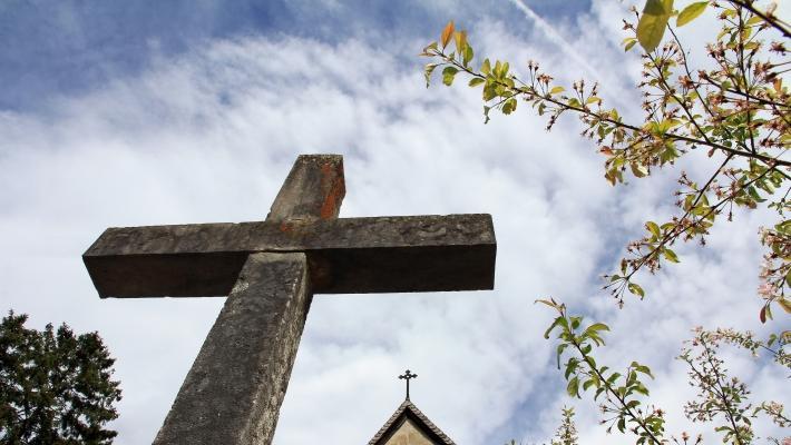 Pilgerkreuz am Veitscher Ölberg er verdens største pilgrimskors. Korset ble bygget i 2004 og ligger i nærheten av Veitsch i Østerrike. Det er laget av tre og er 40,6 meter høyt.