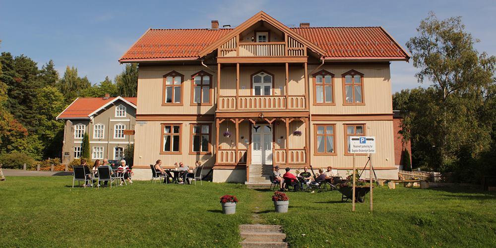 Drømmenes hus Vi bygger hverandre i