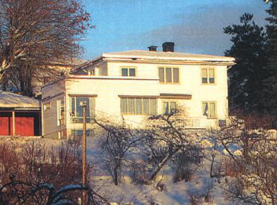 VERANDA OG TERRASSE Fra gammelt av var det liten eller ingen tradisjon for verandaer.