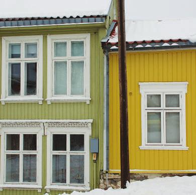 Mot slutten av 1800-tallet økte den hvite panelfargen i popularitet. Husene fikk til å begynne med kontrastfarger i rødt og blått, eventuelt grønt.